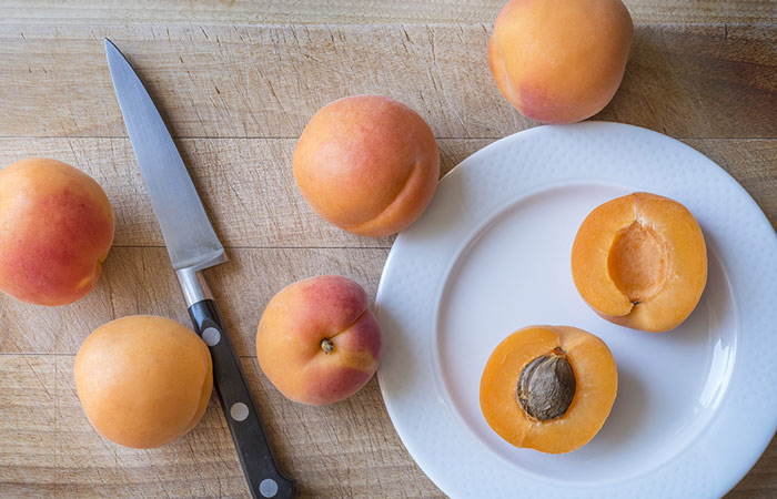 половинки абрикоса