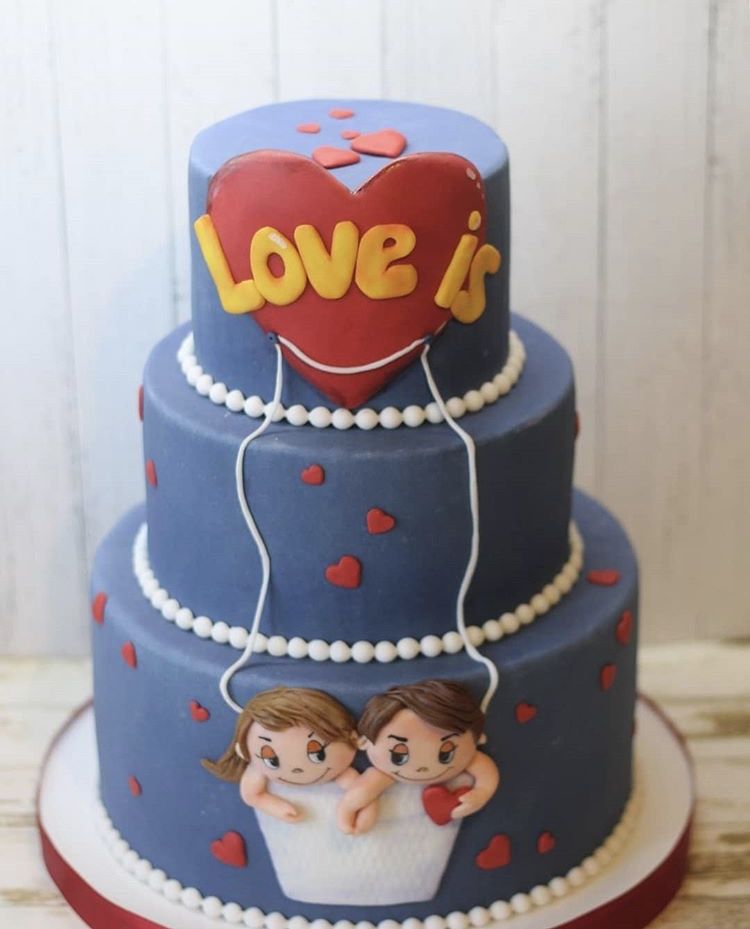 Торт Love Is многоярусный
