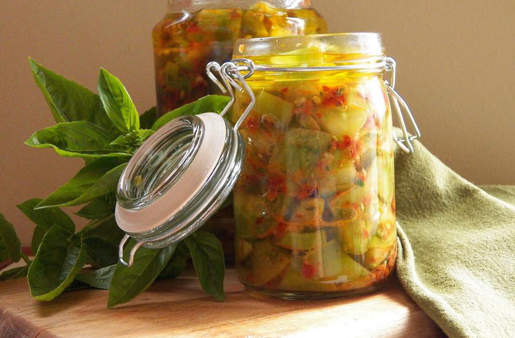 Рецепт приготовления дунайского салата из зеленых помидор на зиму