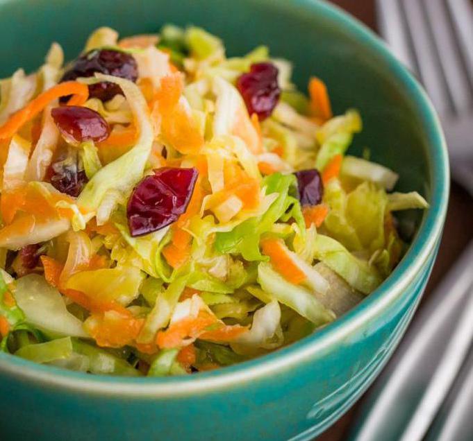 витаминный салат с капустой