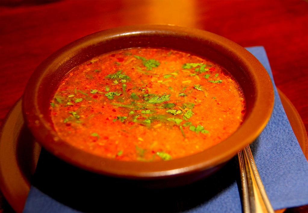 фото тарелки супа харчо