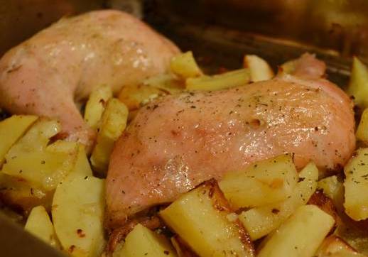 Рецепт приготовления курицы с картошкой в духовке