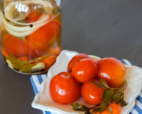 Маринованные помидоры на зиму рецепт