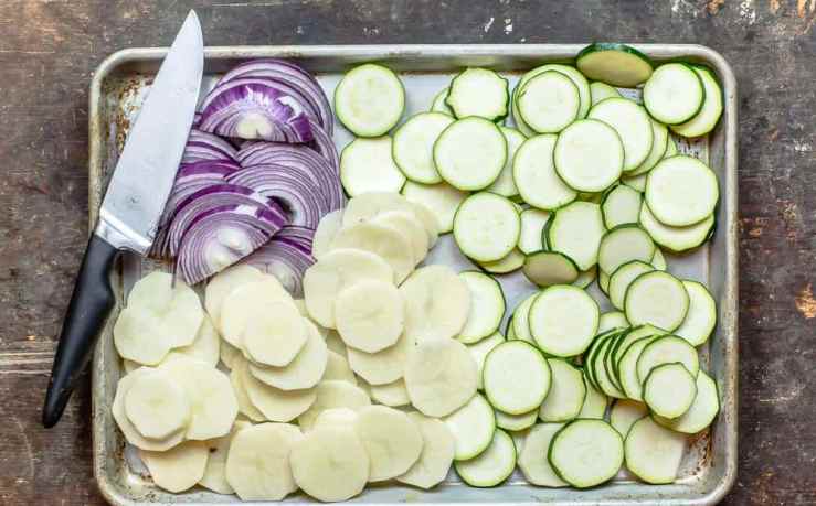 Как запекать овощи в духовке без масла