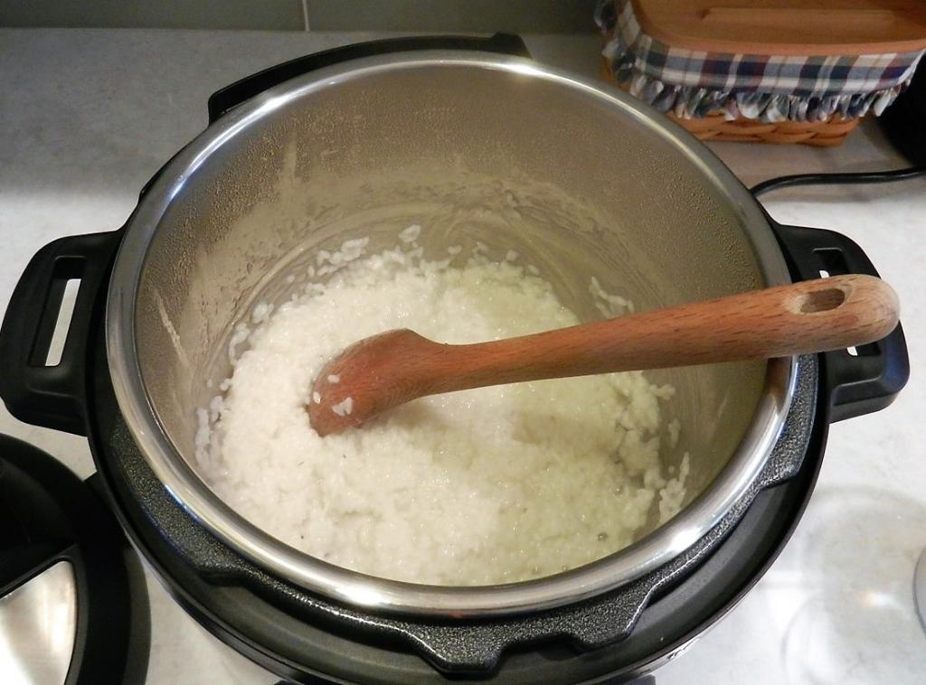 как приготовить рисовую кашу молочную в мультиварке